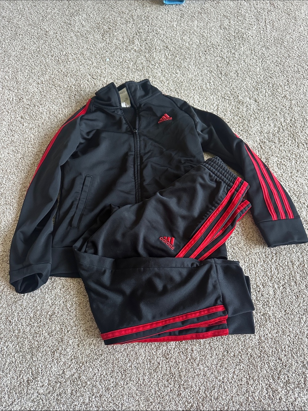 adidas boys Black Track Jacket and Pants with Red Stripe Accents size 6